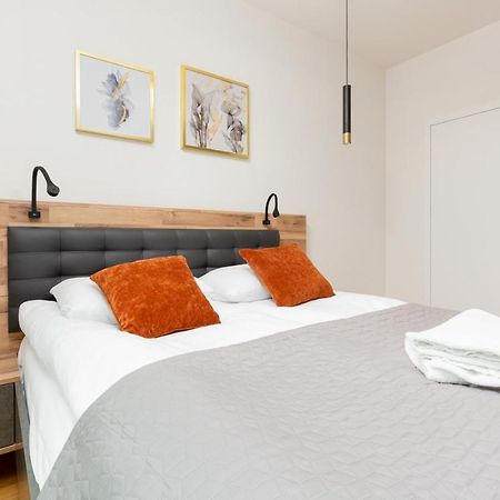 Park Arkadia Apartment With Parking Mokotow By Noclegi Renters Warszawa Zewnętrze zdjęcie