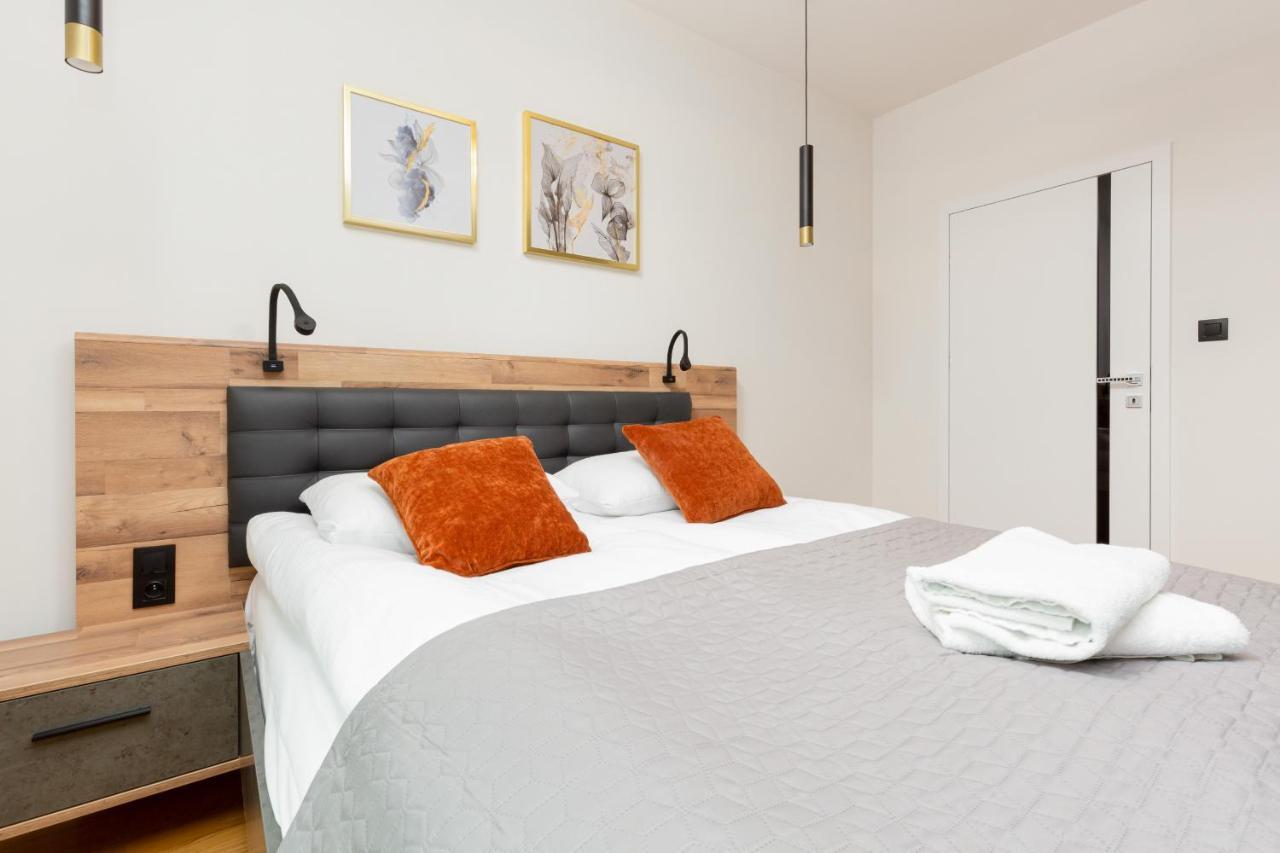 Park Arkadia Apartment With Parking Mokotow By Noclegi Renters Warszawa Zewnętrze zdjęcie